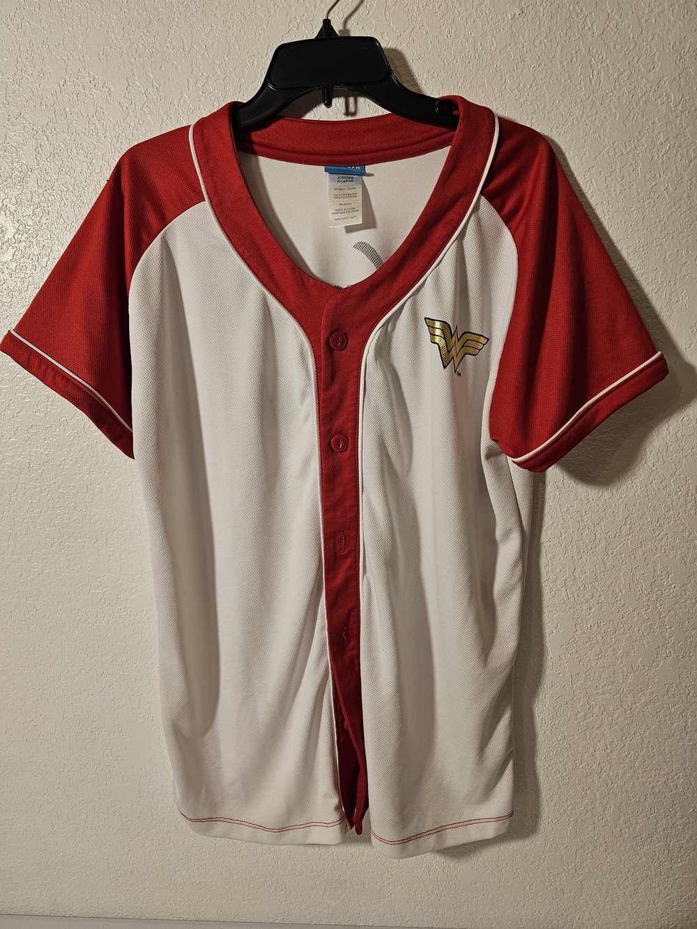 Wonder Woman Juniors XL White Red Colorblock Button Front V-Neck Jersey Top